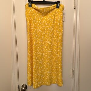 Yellow Floral Patterned Skirt NWT